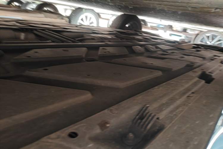 Used Mercedes-Benz GLB 2022 GLB 220 Fashion Model Right Side Sill