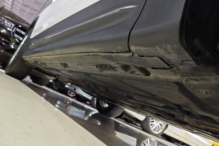 Used Mercedes-Benz GLB 2022 GLB 220 Dynamic Edition Right Side Sill