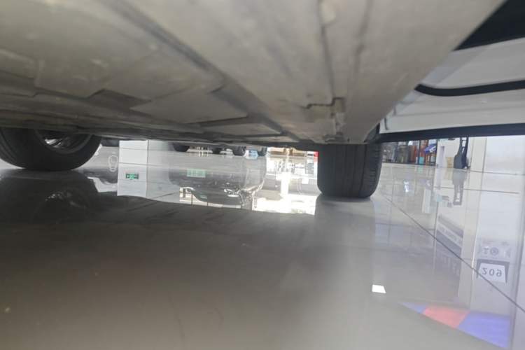 Used Mercedes-Benz GLB 2022 Second Facelift GLB 200 Fashion Edition Right Side Sill