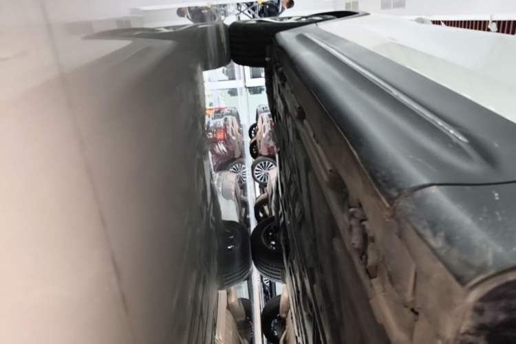 Used Mercedes-Benz GLB 2022 GLB 220 Fashion Model Right Side Sill