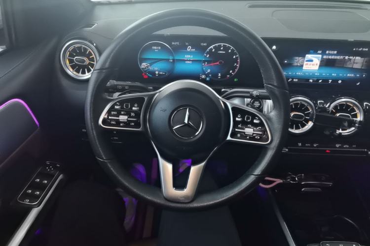 Used Mercedes-Benz GLB 2022 Second Facelift GLB 200 Dynamic Edition Steering Wheel
