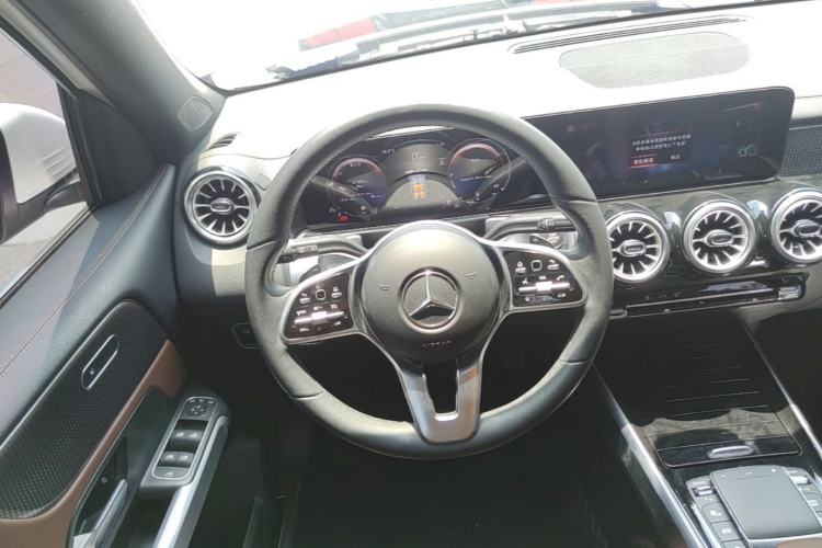Used Mercedes-Benz GLB 2022 GLB 220 Fashion Model Steering Wheel