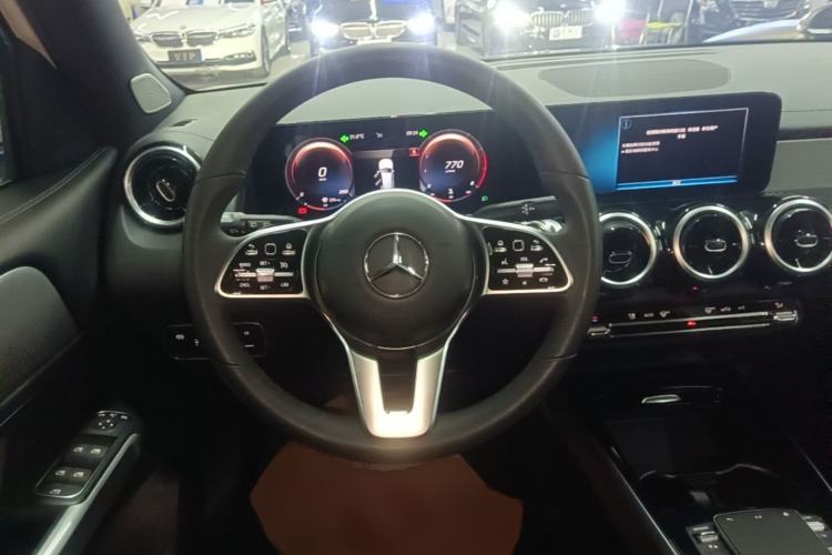 Used Mercedes-Benz GLB 2022 Second Facelift GLB 200 Fashion Edition Steering Wheel