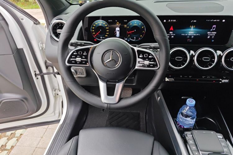 Used Mercedes-Benz GLB 2022 Second Facelift GLB 200 Fashion Edition Steering Wheel
