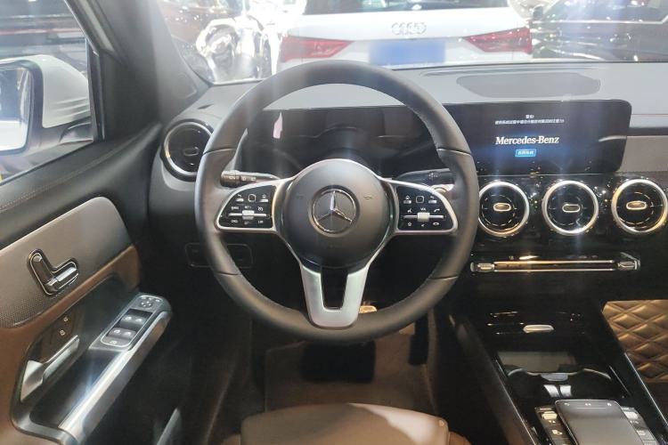 Used Mercedes-Benz GLB 2022 Second Facelift GLB 200 Fashion Edition Steering Wheel