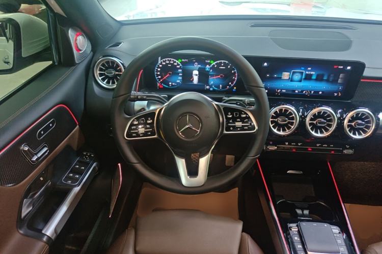 Used Mercedes-Benz GLB 2022 GLB 220 Dynamic Edition Steering Wheel