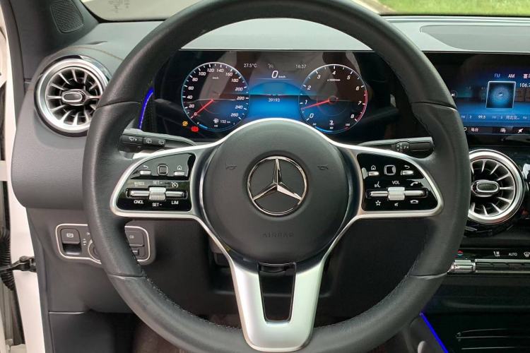 Used Mercedes-Benz GLB 2022 GLB 220 Fashion Model Steering Wheel