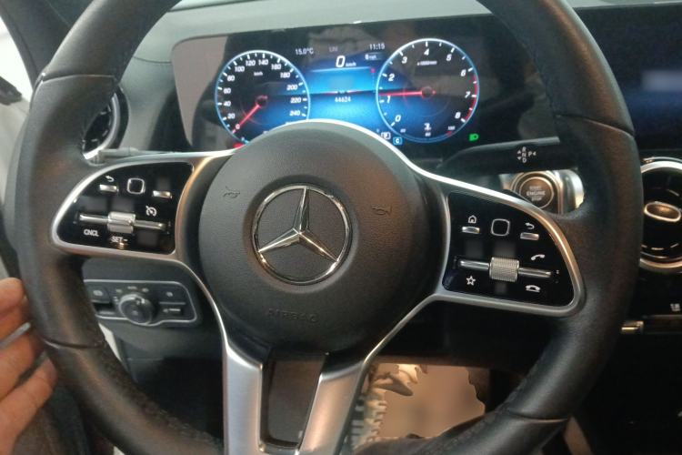 Used Mercedes-Benz GLB 2022 Second Facelift GLB 200 Dynamic Edition Steering Wheel
