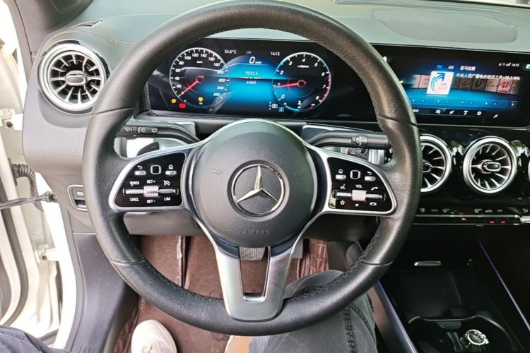 Used Mercedes-Benz GLB 2022 Refresh GLB 200 Dynamic Edition Steering Wheel