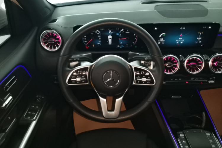 Used Mercedes-Benz GLB 2022 GLB 200 Stylish Edition Steering Wheel