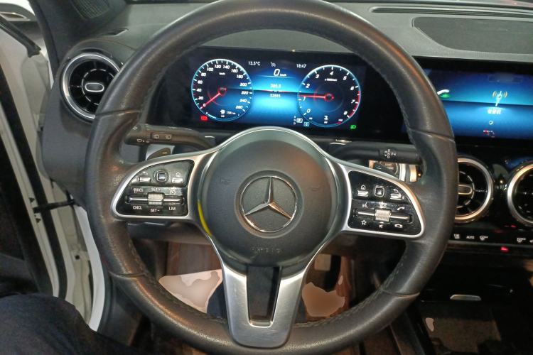 Used Mercedes-Benz GLB 2022 Second Facelift GLB 200 Fashion Edition Steering Wheel