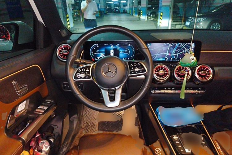 Used Mercedes-Benz GLB 2022 Updated GLB 200 Fashion Edition Steering Wheel