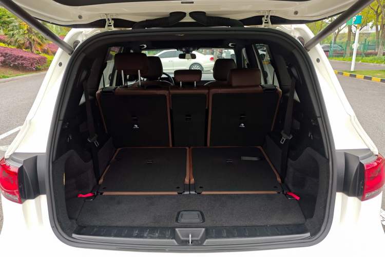 Used Mercedes-Benz GLB 2022 Updated GLB 200 Fashion Edition Trunk