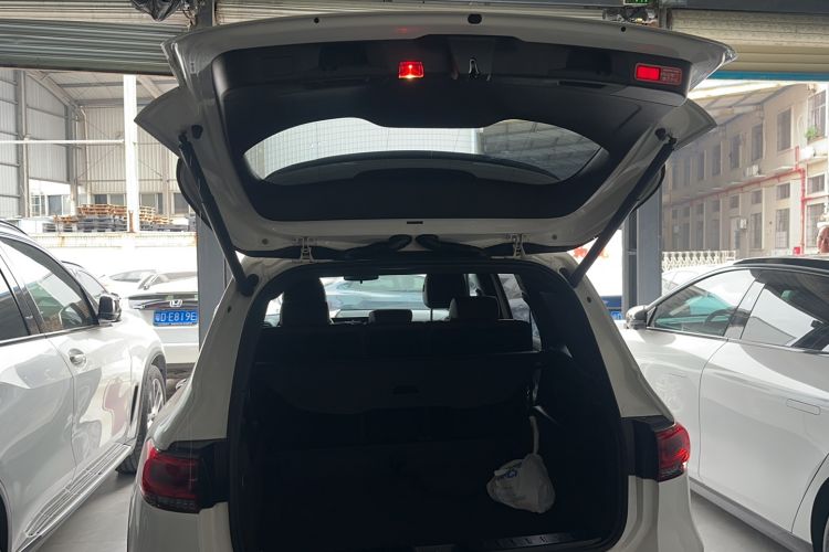 Used Mercedes-Benz GLB 2022 Refresh GLB 200 Dynamic Edition Trunk