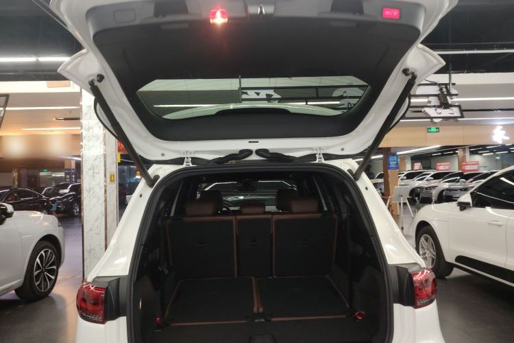 Used Mercedes-Benz GLB 2022 Updated GLB 200 Fashion Edition Trunk