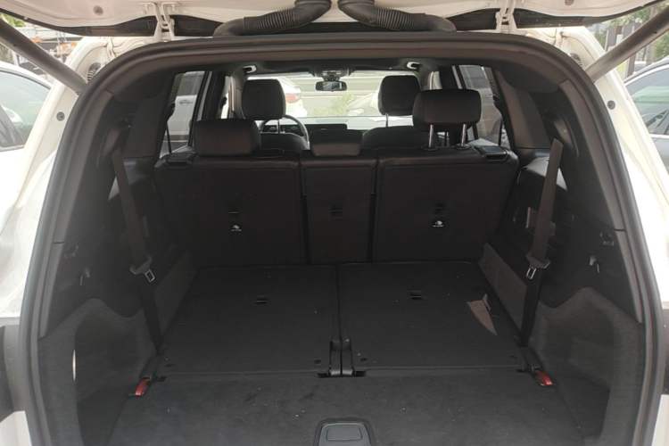 Used Mercedes-Benz GLB 2022 GLB 220 Fashion Model Trunk