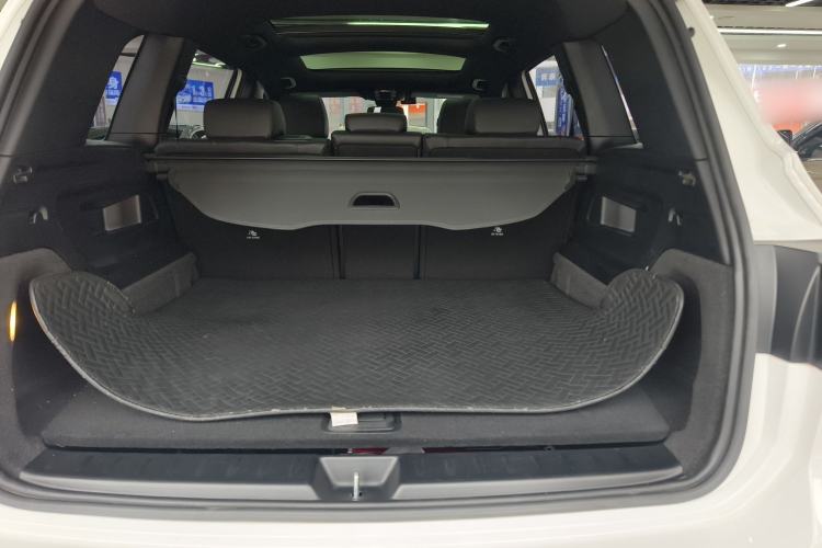 Used Mercedes-Benz GLB 2022 Second Facelift GLB 200 Dynamic Edition Trunk