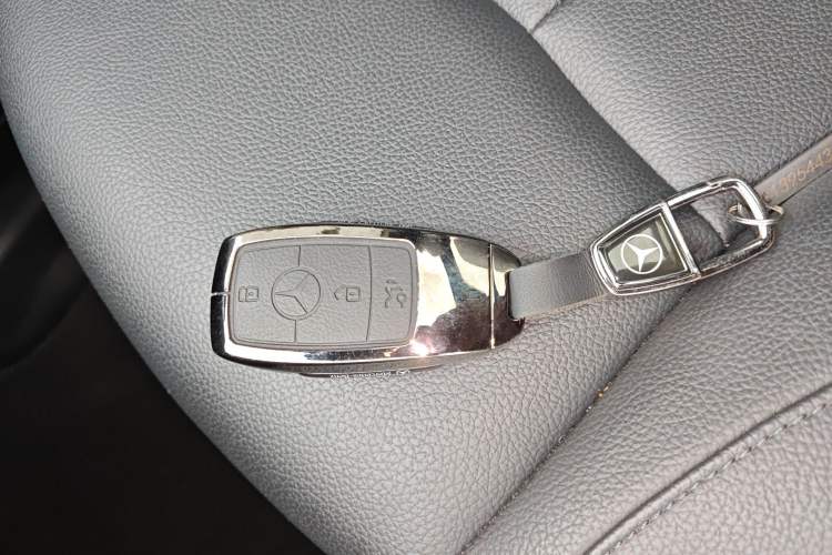 Used Mercedes-Benz GLB 2022 Second Facelift GLB 200 Fashion Edition Vehicle Key