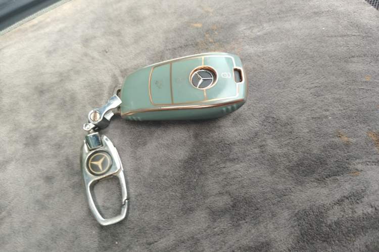 Used Mercedes-Benz GLB 2022 Updated GLB 200 Fashion Edition Vehicle Key