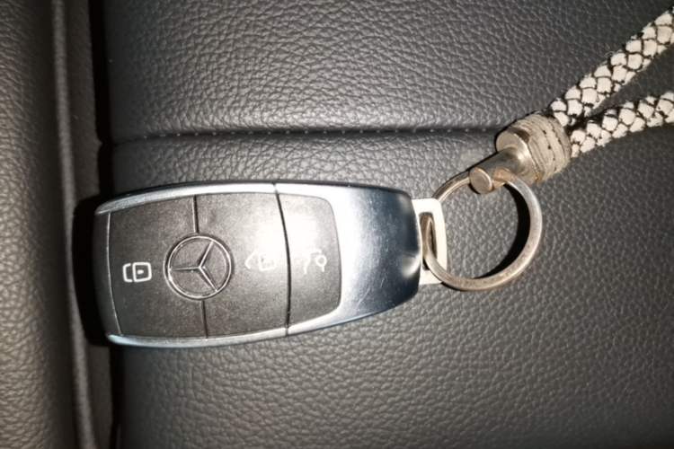 Used Mercedes-Benz GLB 2022 GLB 200 Stylish Edition Vehicle Key