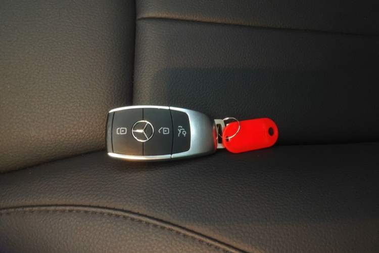 Used Mercedes-Benz GLB 2022 Second Facelift GLB 200 Fashion Edition Vehicle Key