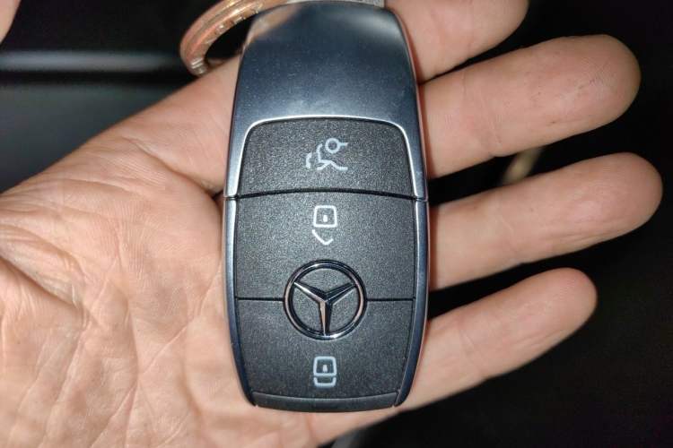 Used Mercedes-Benz GLB 2022 GLB 200 Stylish Edition Vehicle Key