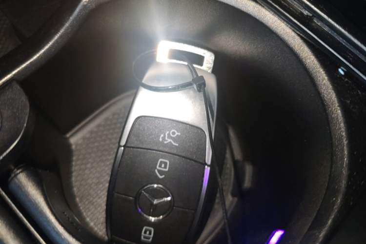 Used Mercedes-Benz GLB 2022 GLB 220 Fashion Model Vehicle Key