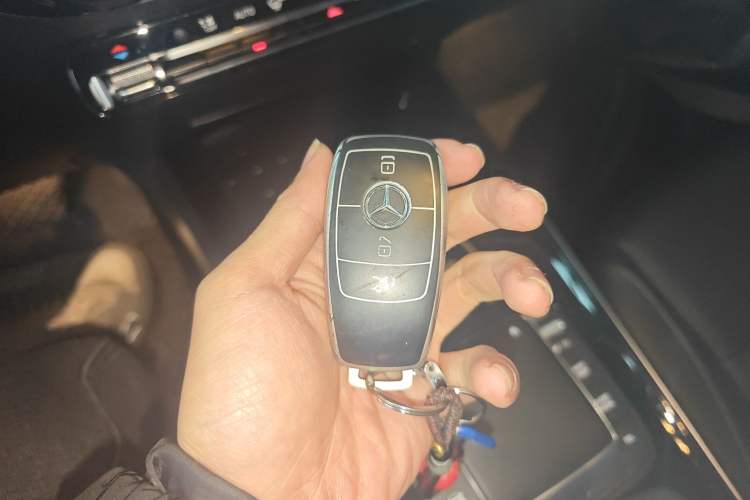 Used Mercedes-Benz GLB 2022 Second Facelift GLB 200 Fashion Edition Vehicle Key