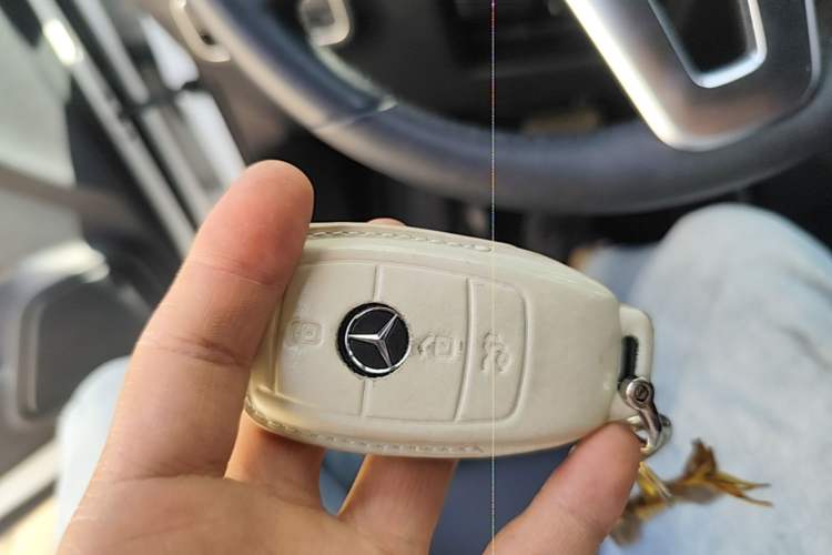 Used Mercedes-Benz GLB 2022 Updated GLB 200 Fashion Edition Vehicle Key