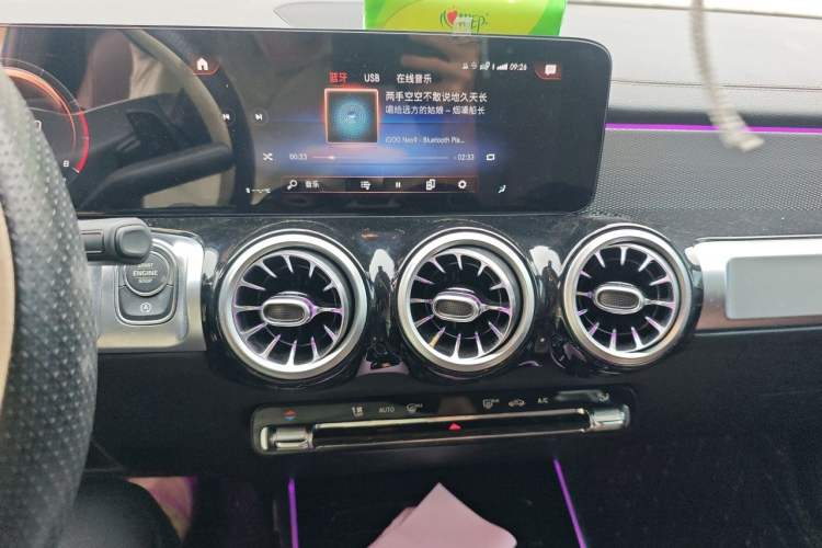 Used Mercedes-Benz GLB 2023 GLB 200 Fashion Model Audio And AC Panel