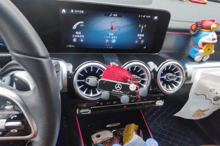 Used Mercedes-Benz GLB 2023 GLB 220 Sport Edition Audio And AC Panel