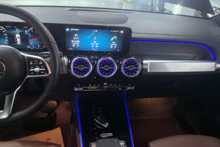 Used Mercedes-Benz GLB 2023 GLB 220 Fashion Model Audio And AC Panel