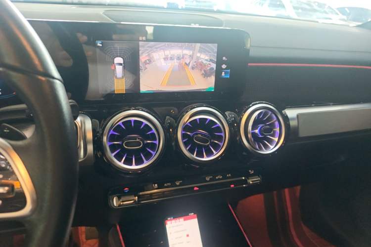 Used Mercedes-Benz GLB 2023 GLB 220 Sport Edition Audio And AC Panel