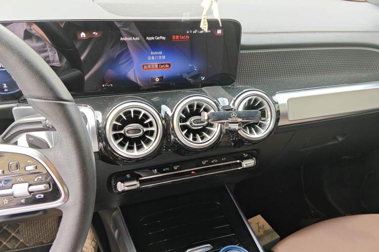 Used Mercedes-Benz GLB 2023 GLB 220 Fashion Model Audio And AC Panel