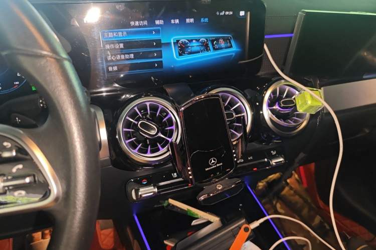 Used Mercedes-Benz GLB 2023 GLB 220 Sport Edition Audio And AC Panel