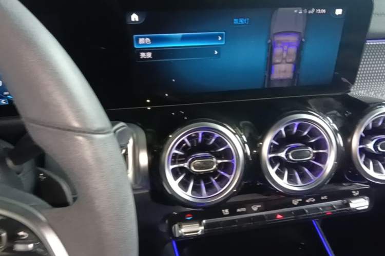 Used Mercedes-Benz GLB 2023 GLB 220 Fashion Model Audio And AC Panel