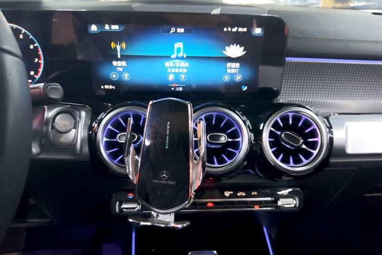 Used Mercedes-Benz GLB 2023 GLB 220 Sport Edition Audio And AC Panel