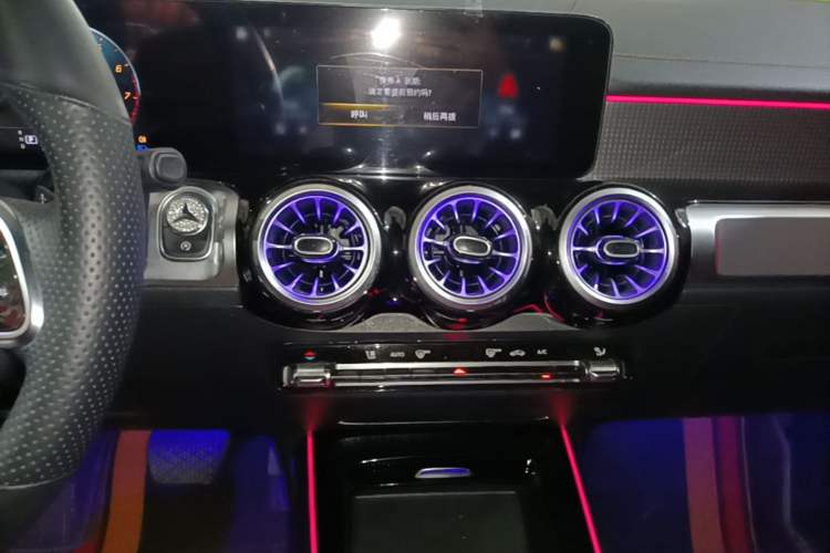 Used Mercedes-Benz GLB 2023 GLB 220 Sport Edition Audio And AC Panel