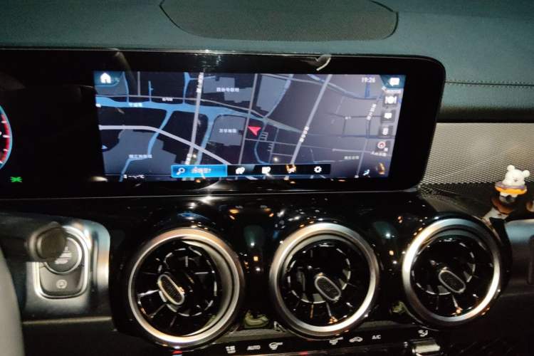 Used Mercedes-Benz GLB 2023 GLB 200 Fashion Model Audio And AC Panel