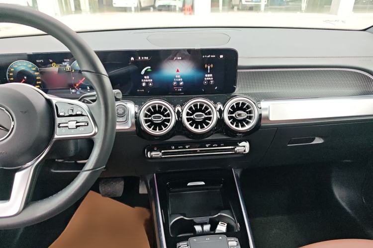 Used Mercedes-Benz GLB 2023 GLB 220 Fashion Model Audio And AC Panel