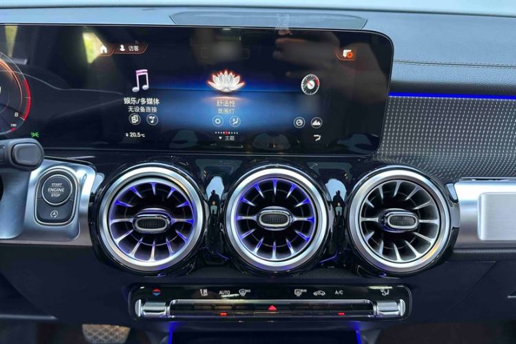 Used Mercedes-Benz GLB 2023 GLB 220 Sport Edition Audio And AC Panel