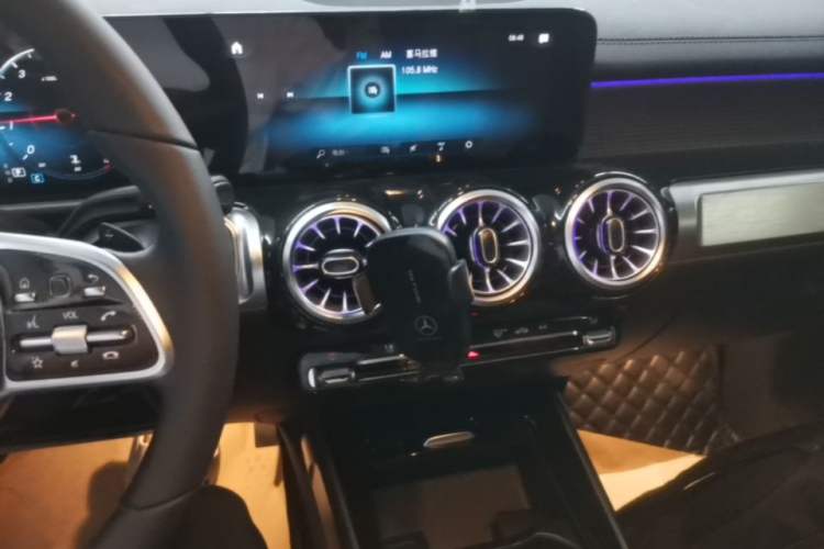 Used Mercedes-Benz GLB 2023 GLB 220 Sport Edition Audio And AC Panel