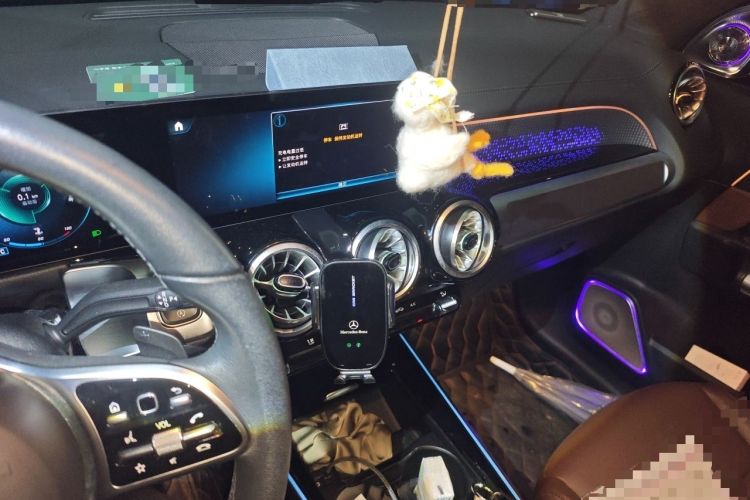 Used Mercedes-Benz GLB 2023 GLB 220 Sport Edition Audio And AC Panel