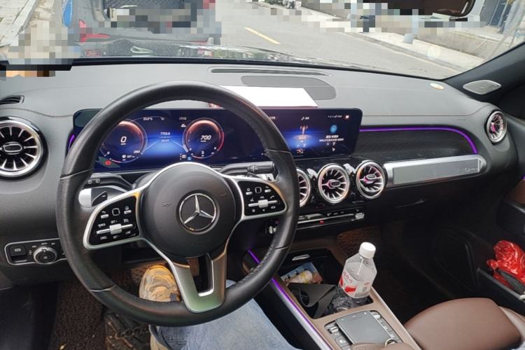 Used Mercedes-Benz GLB 2023 GLB 220 Fashion Model Center Console