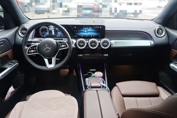 Used Mercedes-Benz GLB 2023 GLB 220 Fashion Model Center Console