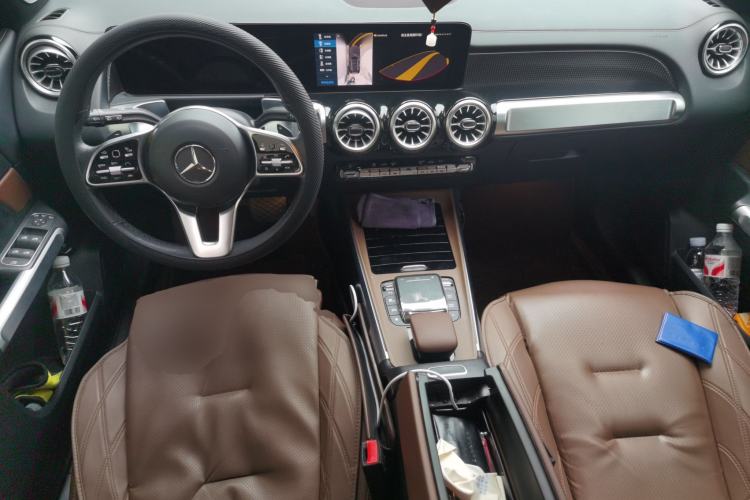 Used Mercedes-Benz GLB 2023 GLB 220 Fashion Model Center Console