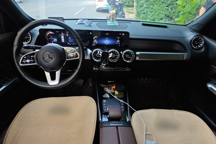 Used Mercedes-Benz GLB 2023 GLB 220 Fashion Model Center Console