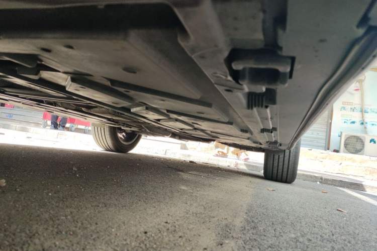 Used Mercedes-Benz GLB 2023 GLB 220 4MATIC Chassis Front Left