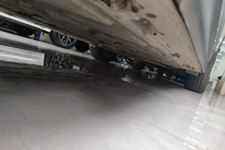 Used Mercedes-Benz GLB 2023 GLB 200 Fashion Model Chassis Front Left