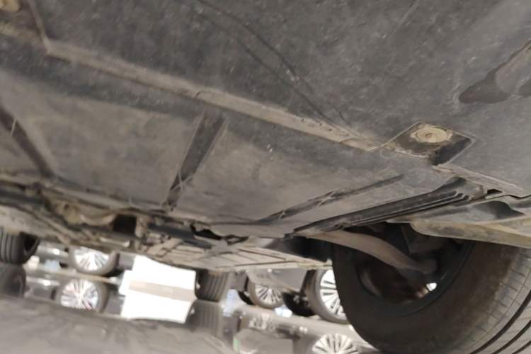 Used Mercedes-Benz GLB 2023 GLB 220 Fashion Model Chassis Front Left